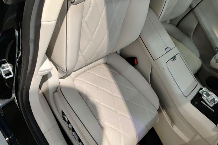 Used Hima Stelato S9 2025 Extended-Range Ultra Right Front Seat