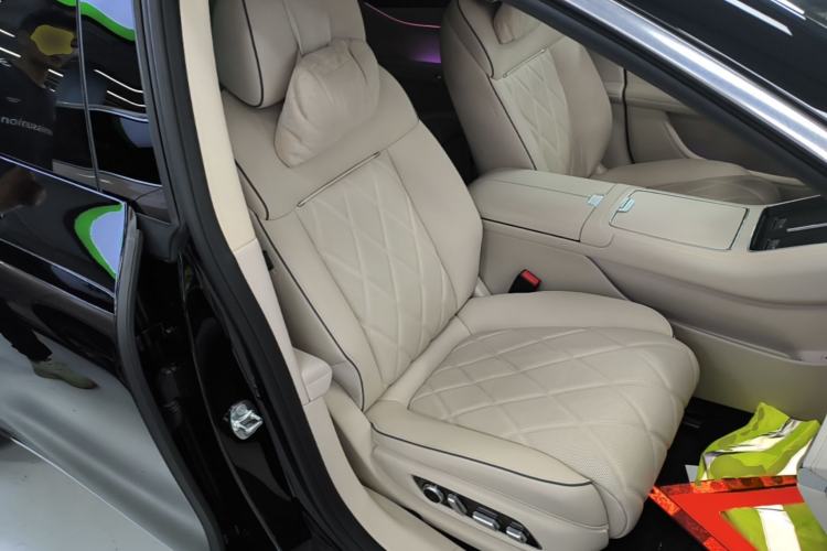 Used Hima Stelato S9 2025 Extended-Range Ultra Right Front Seat