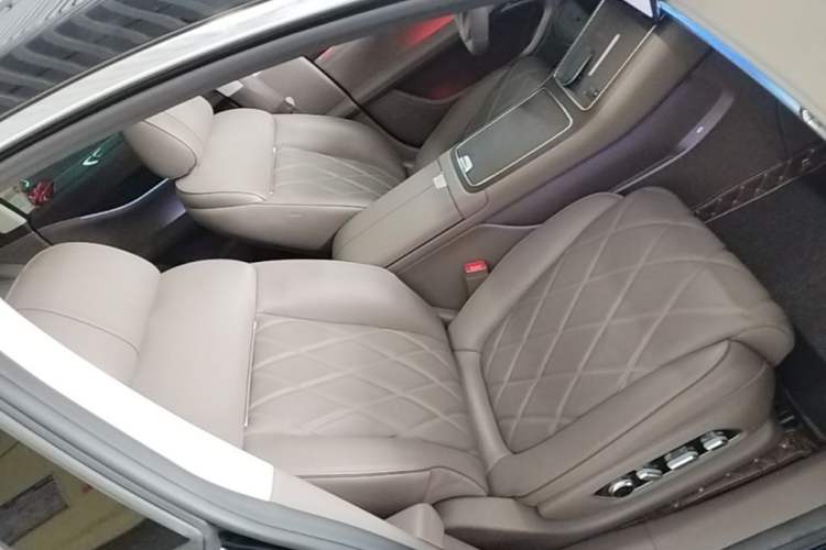 Used Hima Stelato S9 2025 Extended-Range Max Right Front Seat