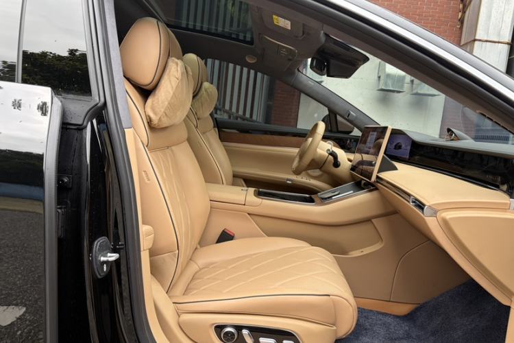 Used Hima Stelato S9 2025 Extended-Range Max Right Front Seat