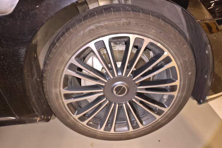 Used Hima Stelato S9 2025 Extended-Range Max Right Front Wheel Hub