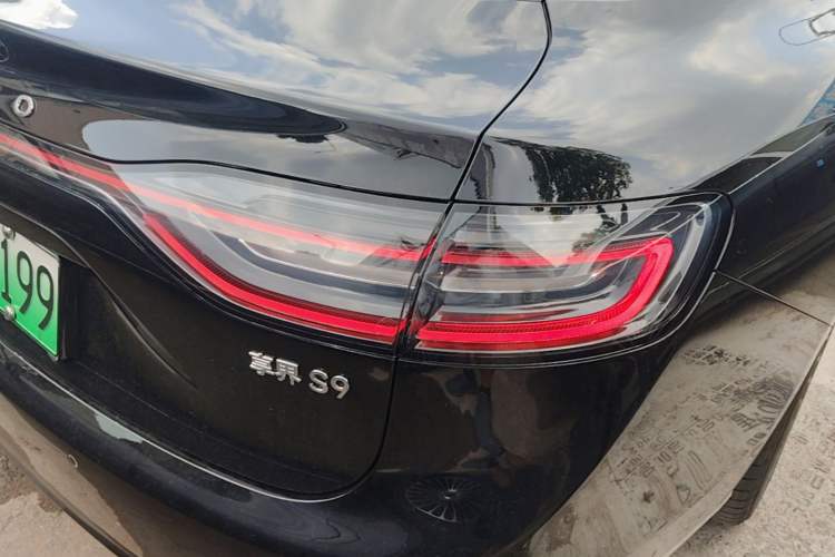 Used Hima Stelato S9 2025 Extended-Range Ultra Right Rear Taillight