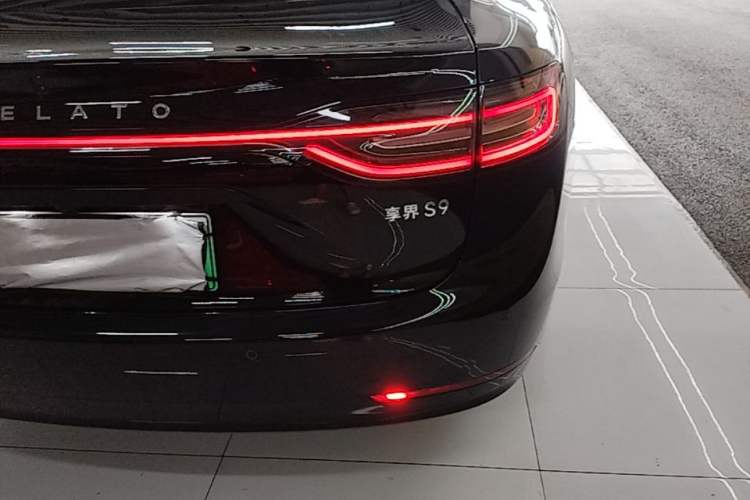 Used Hima Stelato S9 2025 Extended-Range Max Right Rear Taillight