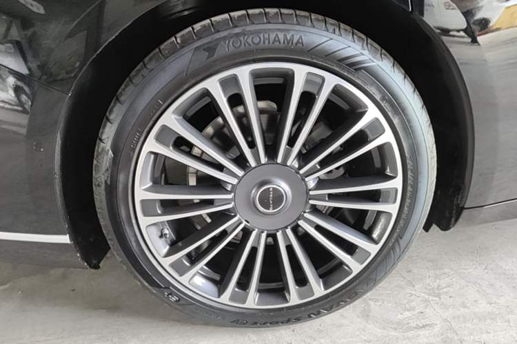 Used Hima Stelato S9 2025 Extended-Range Max Right Rear Wheel Hub