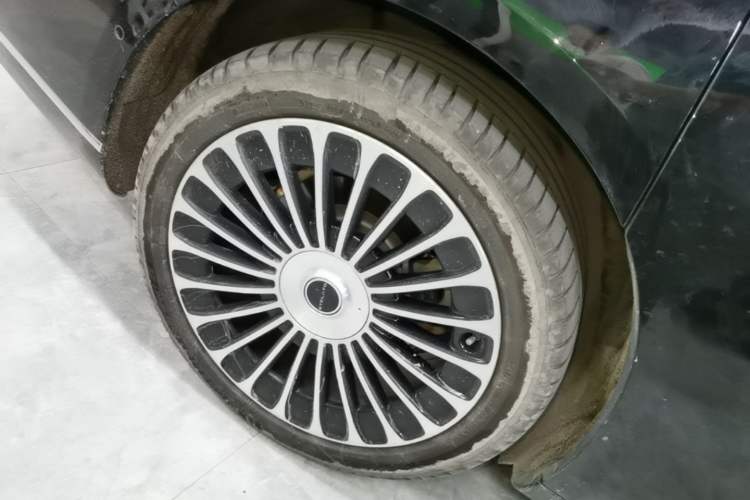 Used Hima Stelato S9 2025 Extended-Range Max Right Rear Wheel Hub
