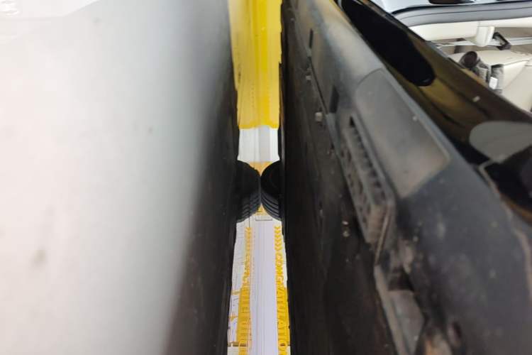 Used Hima Stelato S9 2025 Extended-Range Ultra Right Side Sill