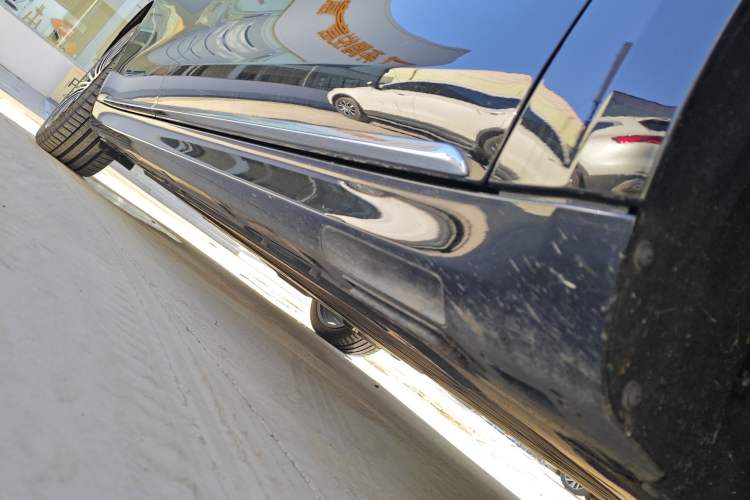 Used Hima Stelato S9 2025 Extended-Range Ultra Right Side Sill