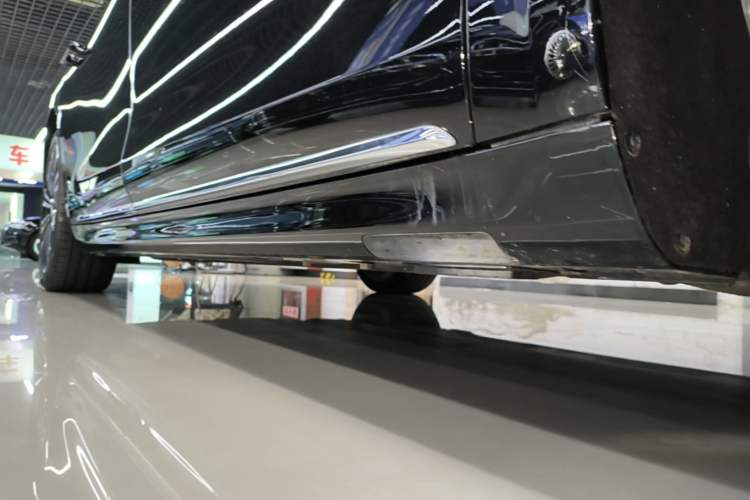 Used Hima Stelato S9 2025 Extended-Range Max+ Right Side Sill