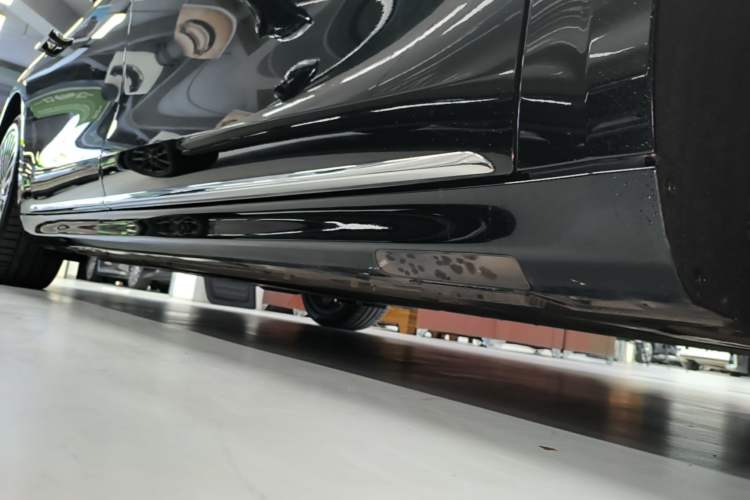 Used Hima Stelato S9 2025 Extended-Range Ultra Right Side Sill