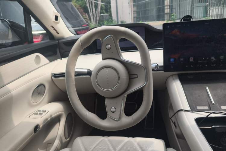 Used Hima Stelato S9 2025 Extended-Range Max Steering Wheel