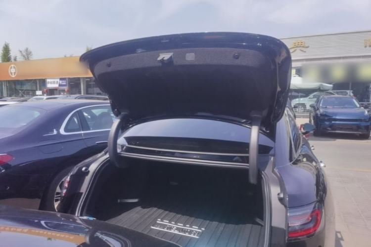 Used Hima Stelato S9 2025 Extended-Range Max Trunk