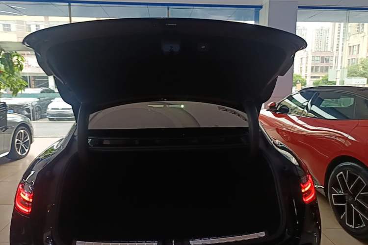 Used Hima Stelato S9 2025 Extended-Range Ultra Trunk