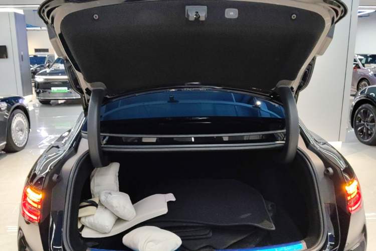 Used Hima Stelato S9 2025 Extended-Range Ultra Trunk