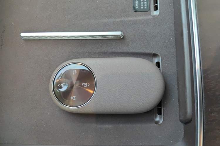 Used Hima Stelato S9 2025 Extended-Range Ultra Vehicle Key