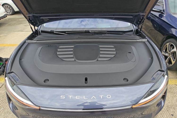 Used Hima Stelato S9 2025 Extended-Range Ultra Engine Bay