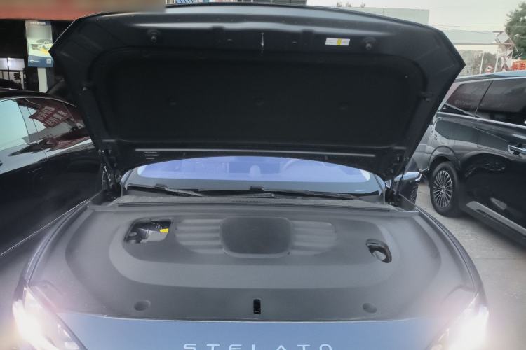 Used Hima Stelato S9 2025 Extended-Range Ultra Engine Bay