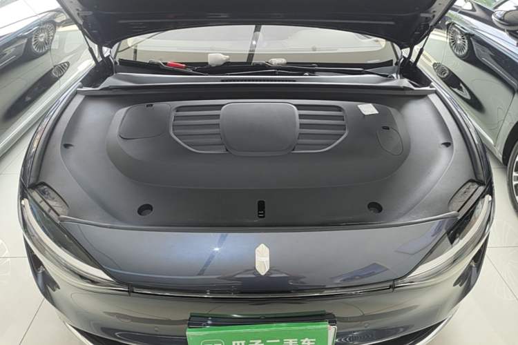 Used Hima Stelato S9 2025 Extended-Range Ultra Engine Bay