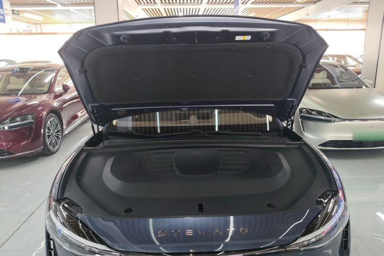 Used Hima Stelato S9 2025 Extended-Range Ultra Engine Bay