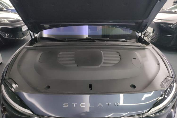 Used Hima Stelato S9 2025 Extended-Range Ultra Engine Bay