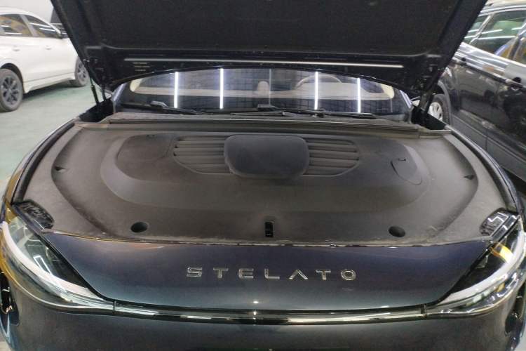 Used Hima Stelato S9 2025 Extended-Range Ultra Engine Bay