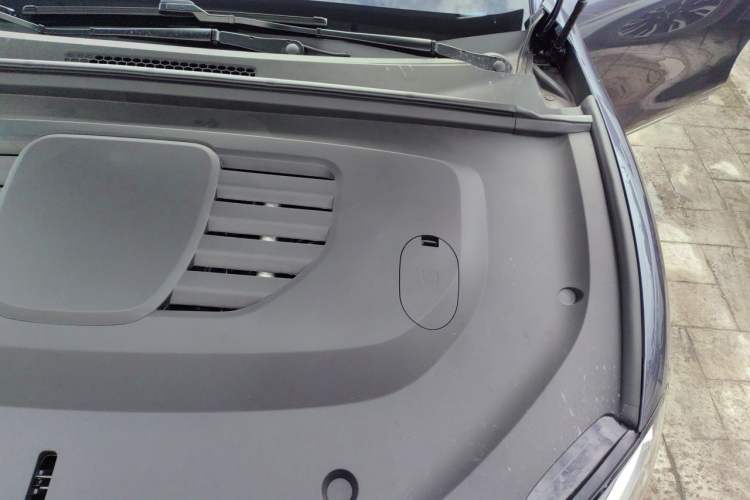 Used Hima Stelato S9 2025 Extended-Range Ultra Engine Bay Left