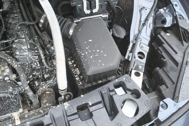 Used Hima Stelato S9 2025 Extended-Range Ultra Engine Bay Left