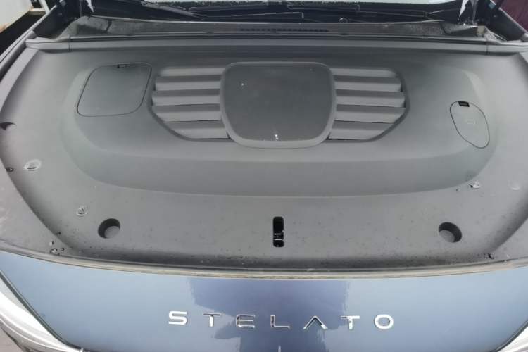 Used Hima Stelato S9 2025 Extended-Range Ultra Engine Bay