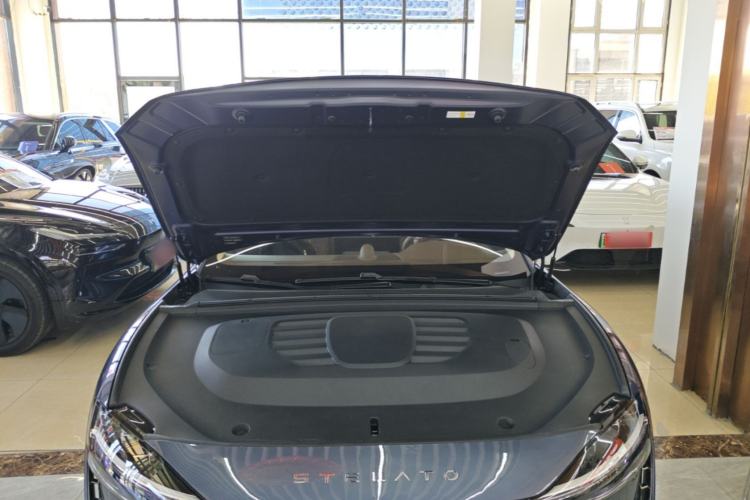 Used Hima Stelato S9 2025 Extended-Range Max+ Engine Bay