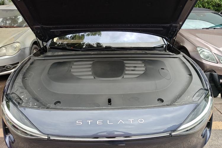 Used Hima Stelato S9 2025 Extended-Range Ultra Engine Bay