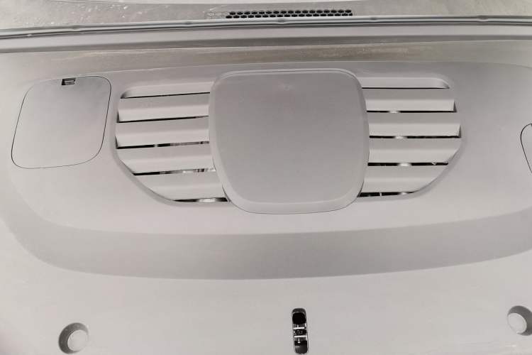 Used Hima Stelato S9 2025 Extended-Range Max+ Engine Bay