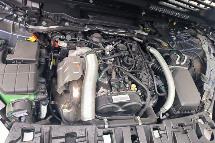Used Hima Stelato S9 2025 Extended-Range Ultra Engine Bay Right