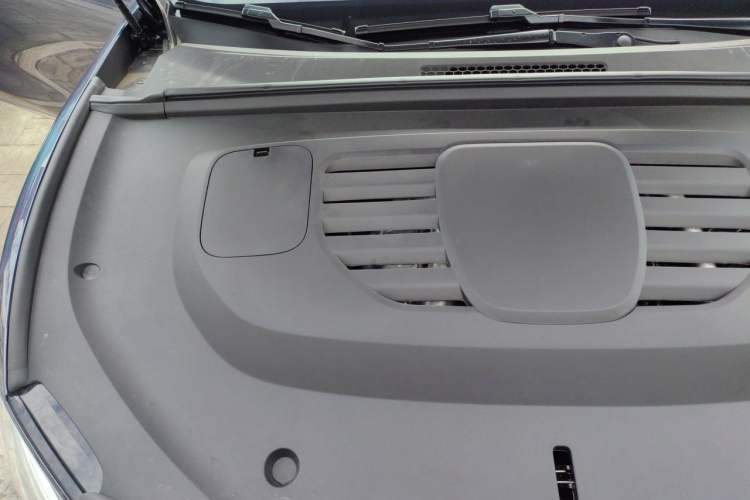 Used Hima Stelato S9 2025 Extended-Range Ultra Engine Bay Right