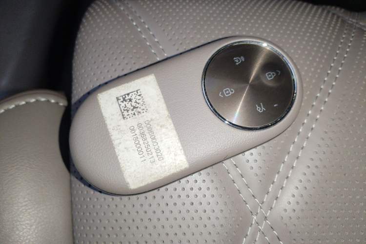 Used Hima Stelato S9 2025 Extended-Range Ultra Interior 1