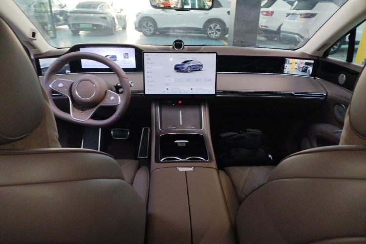Used Hima Stelato S9 2025 Extended-Range Ultra Interior 2