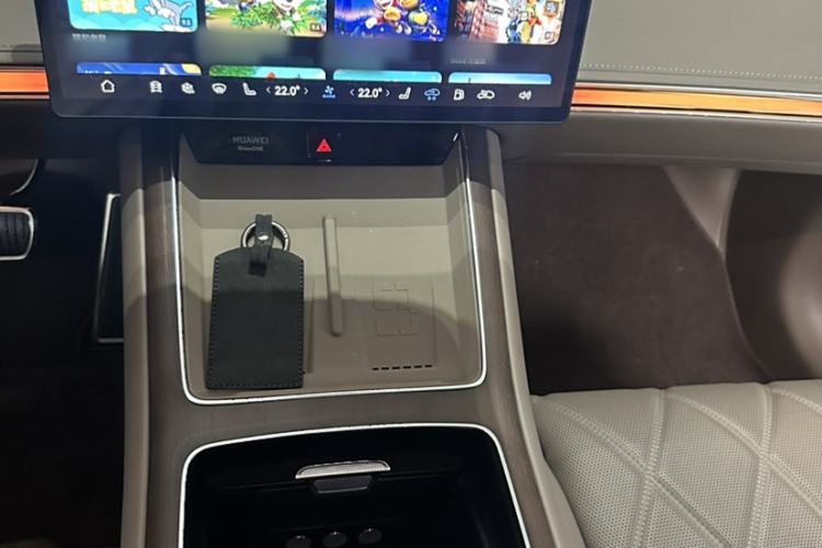 Used Hima Stelato S9 2025 Extended-Range Ultra Interior 4