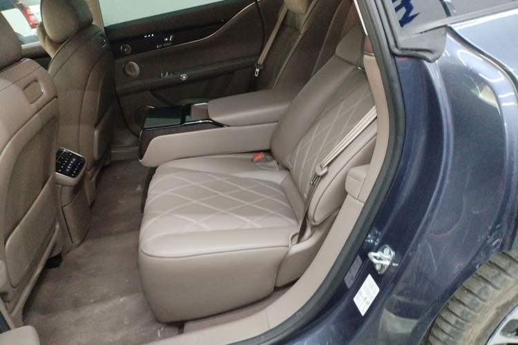 Used Hima Stelato S9 2025 Extended-Range Ultra Interior 4