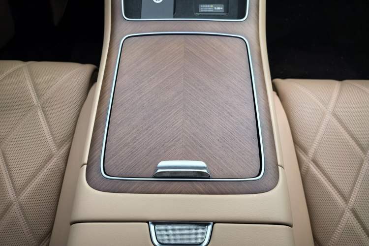 Used Hima Stelato S9 2025 Extended-Range Ultra Interior 5