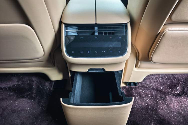 Used Hima Stelato S9 2025 Extended-Range Ultra Interior 6