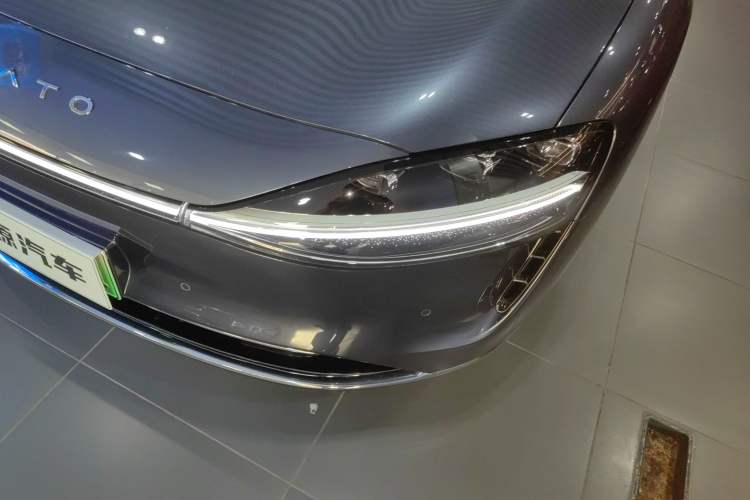 Used Hima Stelato S9 2025 Extended-Range Ultra Left Front Headlight