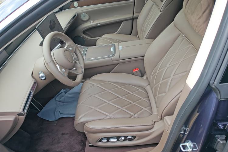Used Hima Stelato S9 2025 Extended-Range Ultra Left Front Seat