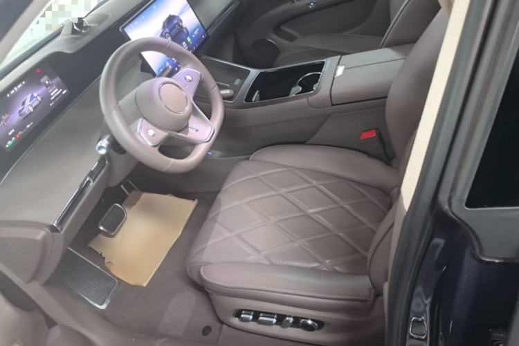 Used Hima Stelato S9 2025 Extended-Range Ultra Left Front Seat