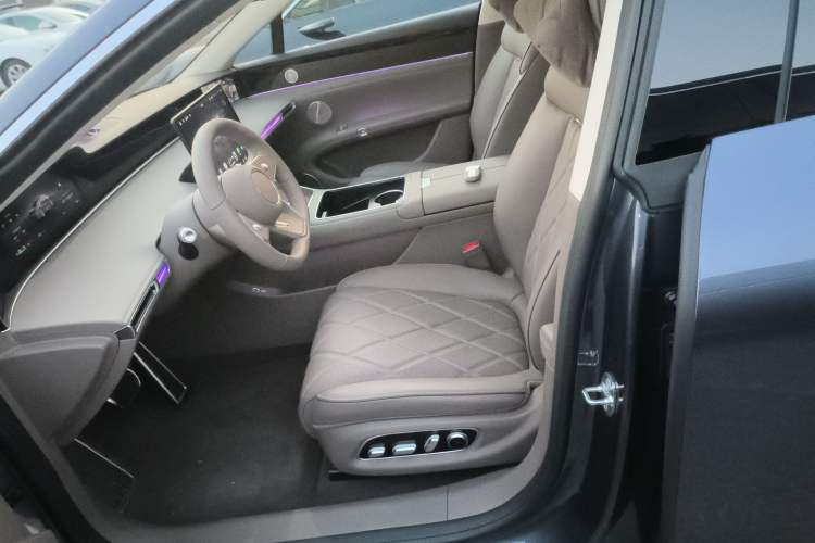 Used Hima Stelato S9 2025 Extended-Range Ultra Left Front Seat