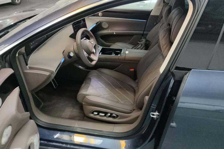 Used Hima Stelato S9 2025 Extended-Range Ultra Left Front Seat