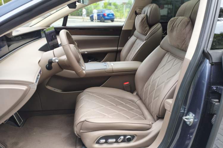 Used Hima Stelato S9 2025 Extended-Range Ultra Left Front Seat