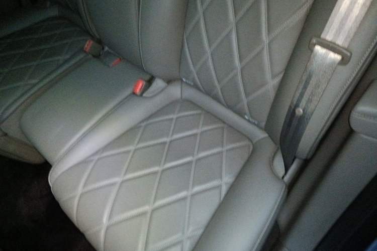 Used Hima Stelato S9 2025 Extended-Range Ultra Left Rear Seat