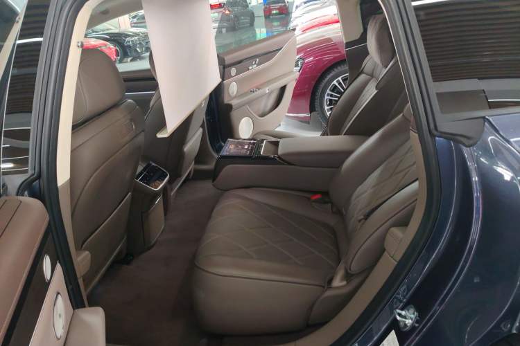 Used Hima Stelato S9 2025 Extended-Range Ultra Left Rear Seat