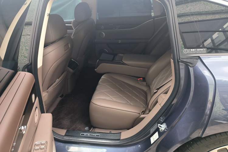 Used Hima Stelato S9 2025 Extended-Range Ultra Left Rear Seat