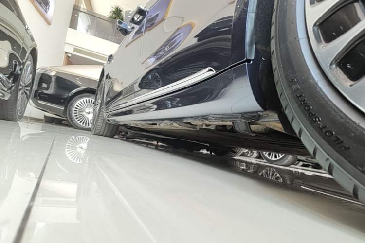 Used Hima Stelato S9 2025 Extended-Range Ultra Left Side Sill