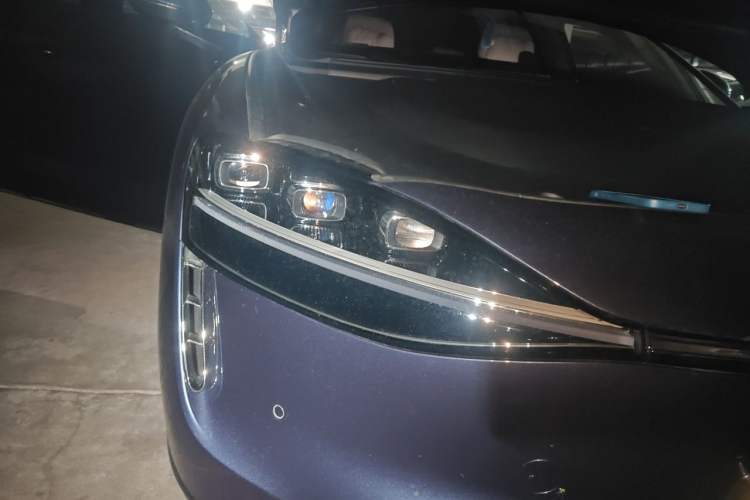 Used Hima Stelato S9 2025 Extended-Range Max Right Front Headlight