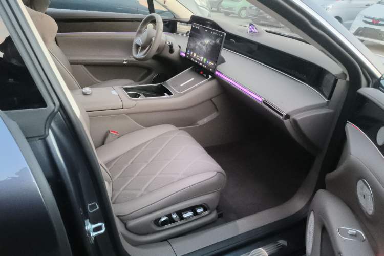 Used Hima Stelato S9 2025 Extended-Range Ultra Right Front Seat